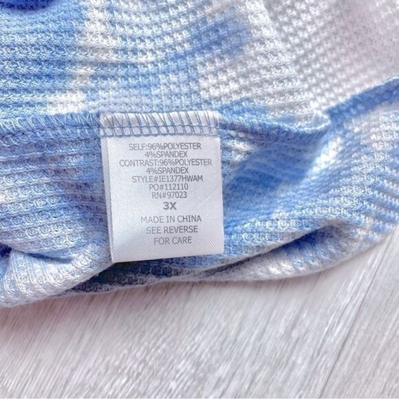 Blue Tie Dye Thermal Long Sleeve Top 3X - Picture 5 of 5